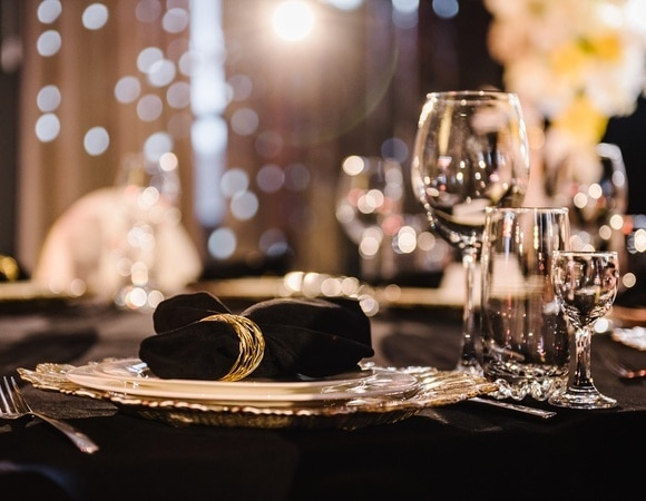 Как правильно сервировать стол, объяснила эксперт по этикету Как правильно сервировать стол, объяснила эксперт по этикету