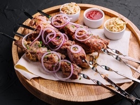 Маринованный лук к шашлыку с уксусом: легкий рецепт для особого вкуса