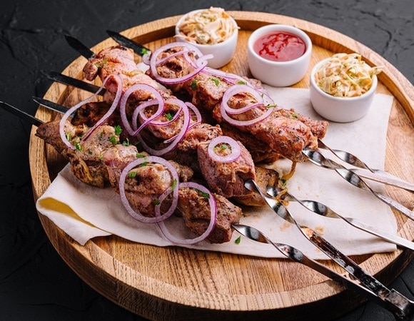 Маринованный лук к шашлыку с уксусом: легкий рецепт для особого вкуса