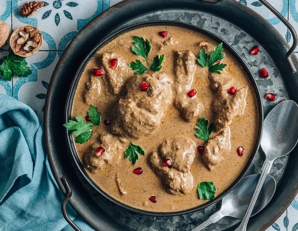 Из какого мяса делают сациви — шеф-повар помог выбрать самое подходящее