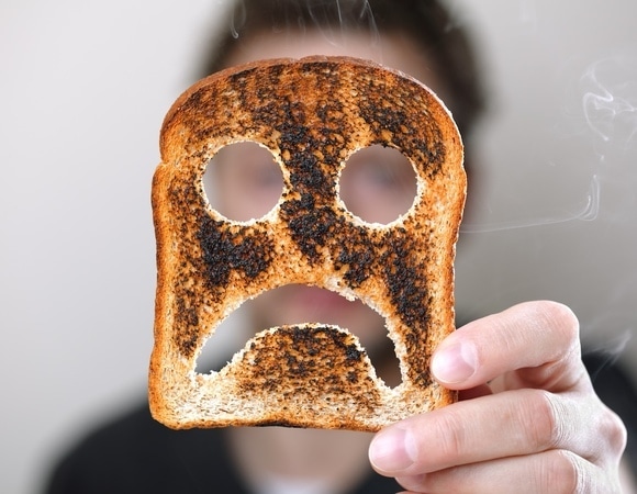 Подгоревший хлеб — не смертный приговор: ученые объяснили, стоит ли бояться акриламида Подгоревший хлеб — не смертный приговор: ученые объяснили, стоит ли бояться акриламида