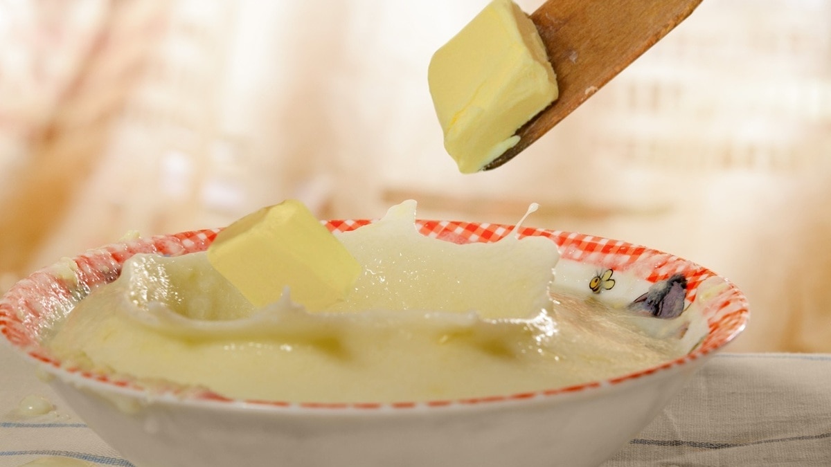 Полезна ли манная каша? Кому не стоит покупать крупу для приготовления завтрака