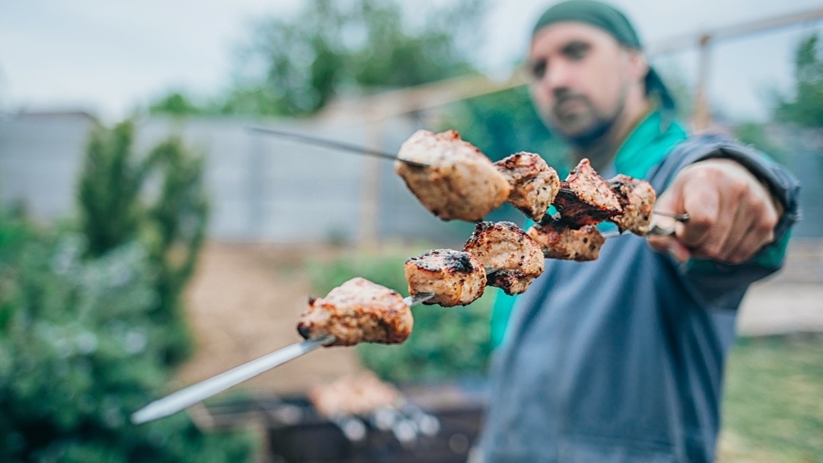 Сколько жарить шашлык из свинины — время ограничено и есть нюанс с подготовкой