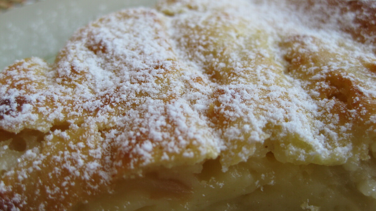 Шарлотка на сметане: рецепт воздушного чуда — лучше этот пирог быть уже не может!