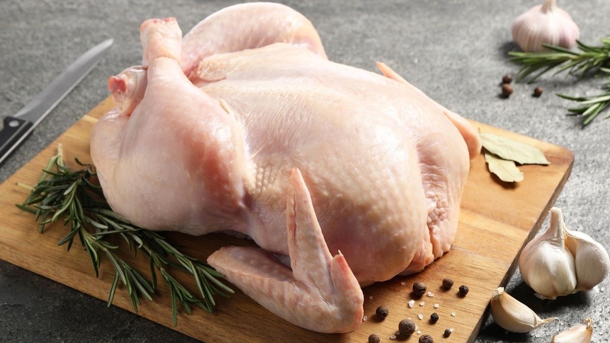 А вы правильно готовите курицу? Доктор Малышева предупредила о серьезном риске