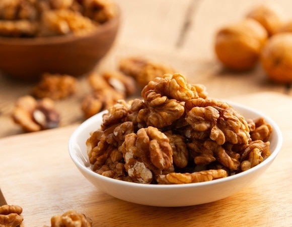 Варенье из грецких орехов — чем полезно и как готовить