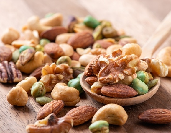Что полезнее — кешью или грецкий орех?
