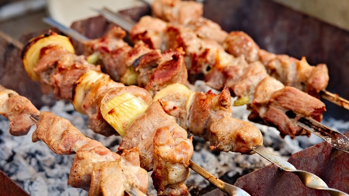Сколько маринуется курица для шашлыка: чем дольше, тем лучше — но есть нюанс