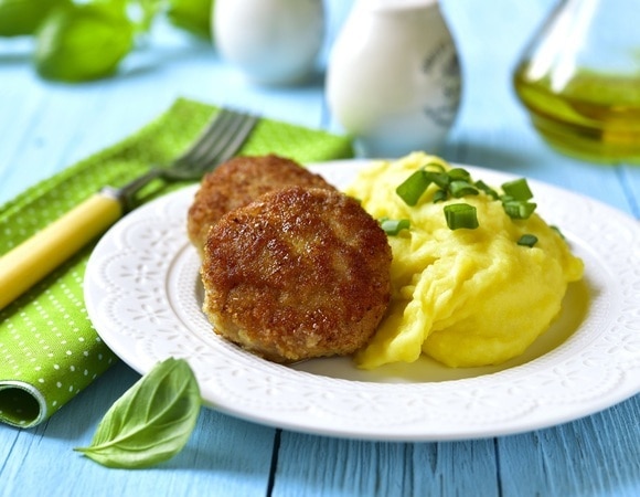 Идеальные котлеты с грибами и базиликом: легкий рецепт для гурманов
