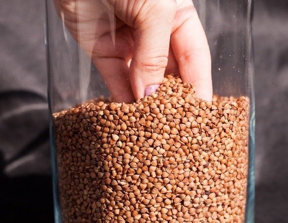 Как защитить крупы от жучков: собрали простые правила хранения