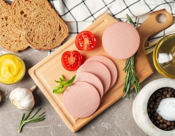 Гид по «варенкам»: чем отличаются докторская, молочная и любительская колбасы? 