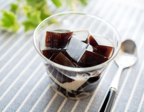 Кофе по-новому: готовим желе из любимого напитка всего за 5 минут