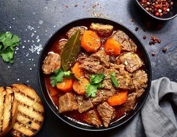 «Добавляю полстакана»: это блюдо входило в рацион Дукалиса и Соловца из «Убойной силы»