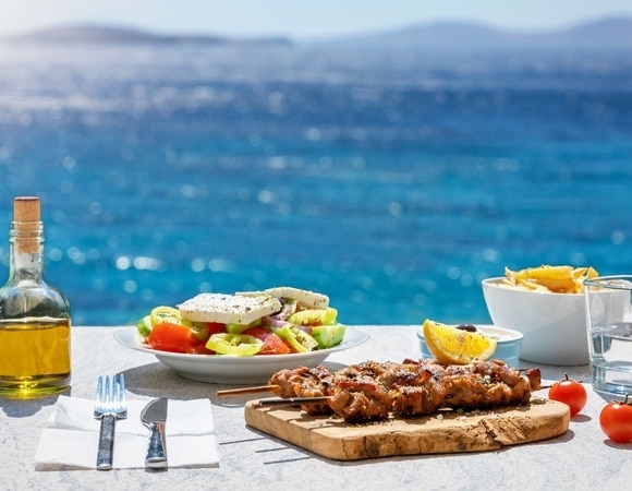 «Средиземноморская кухня прекрасна»: какие блюда выбрать в ресторанах, отдыхая на Кипре