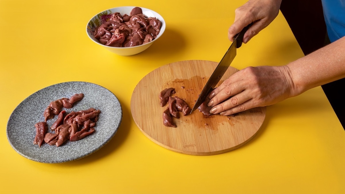 «Всегда получается нежной»: как приготовить куриную печень, чтобы не горчила — секрет в одном ингредиенте «Всегда получается нежной»: как приготовить куриную печень, чтобы не горчила — секрет в одном ингредиенте