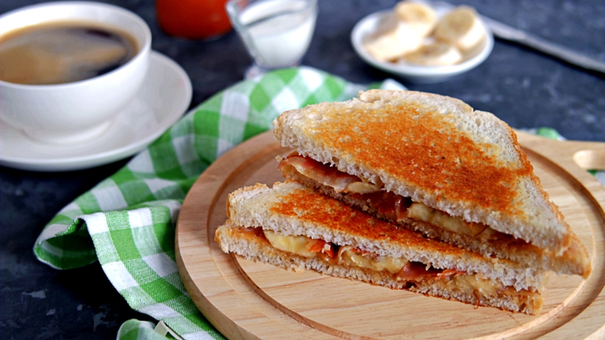 Сэндвич с беконом и бананом — для тех, кому надоели привычные сочетания