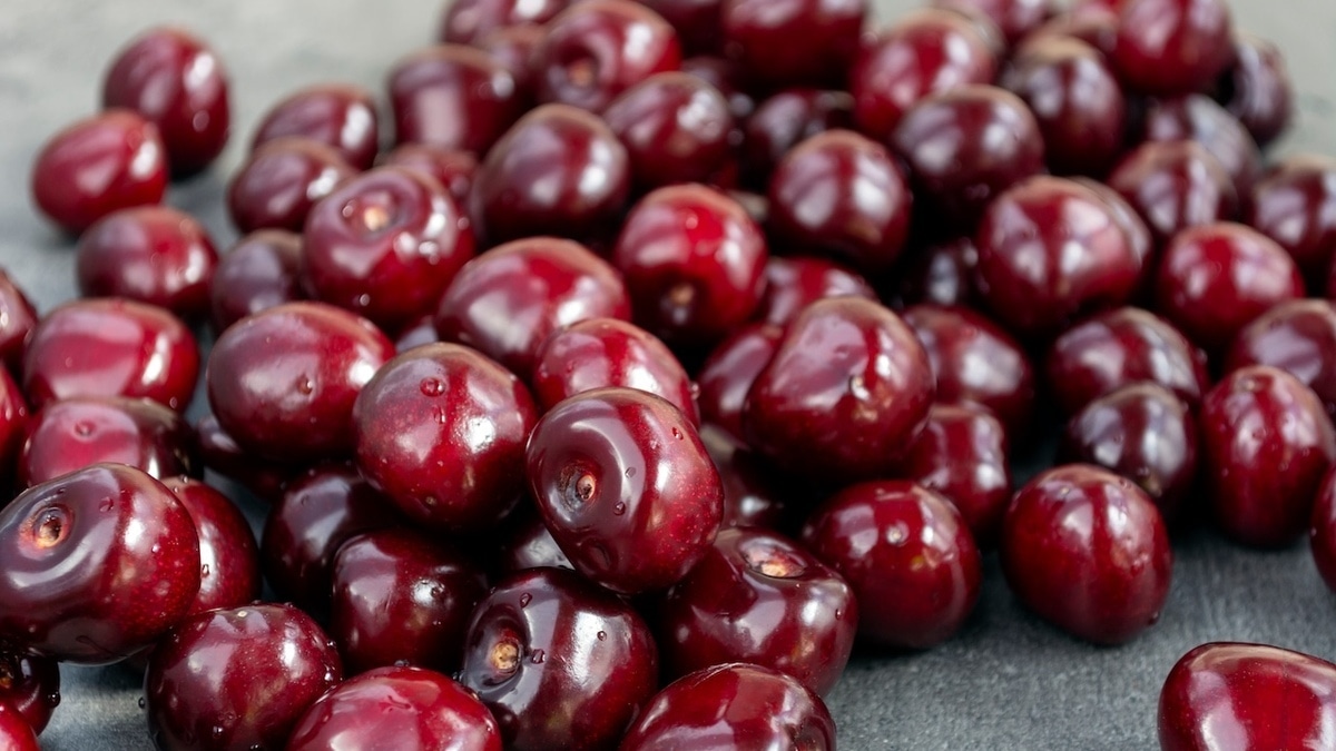 От черешни поправляются? Стало известно, сколько ягод можно съесть без вреда для фигуры 