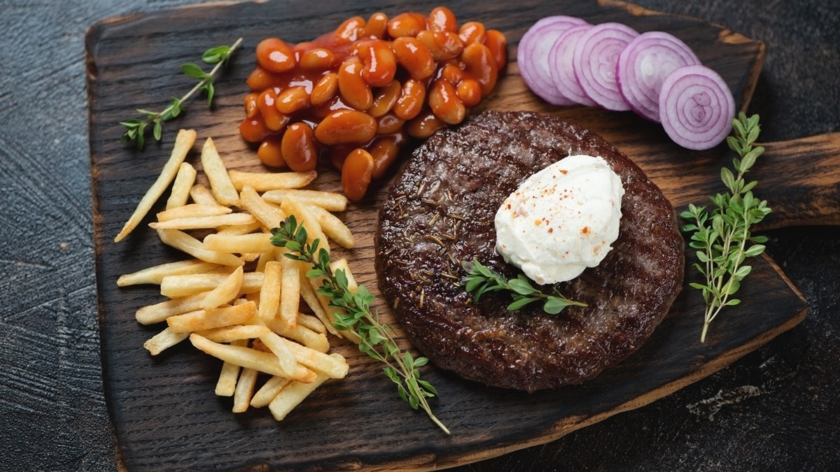 «Праздник вкуса»: что попробовать в Сербии — не забудьте о плескавице