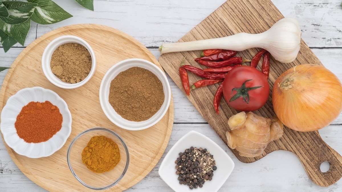 Корица, куркума и имбирь таят в себе неожиданную опасность, предупредили фармацевты