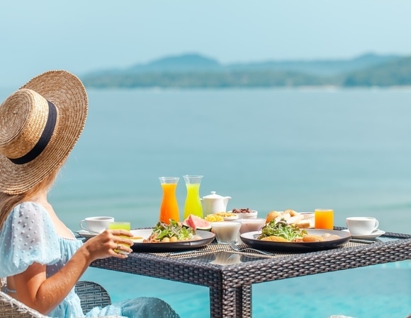 Как не набрать вес в отпуске — врач дала напутствие отдыхающим Как не набрать вес в отпуске — врач дала напутствие отдыхающим