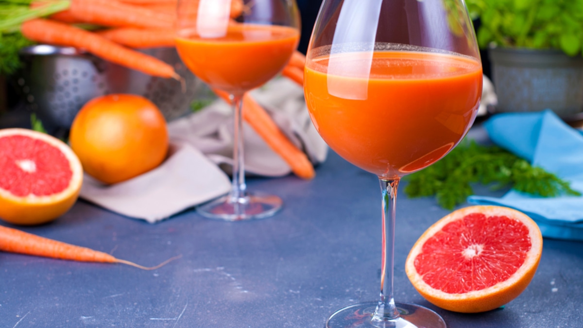 Витаминный взрыв: попробуйте смузи из моркови с грейпфрутом — для бодрого начала дня Витаминный взрыв: попробуйте смузи из моркови с грейпфрутом — для бодрого начала дня