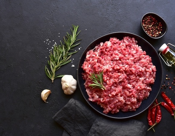 «Отличное решение»: что добавить в фарш — варианты к разным блюдам