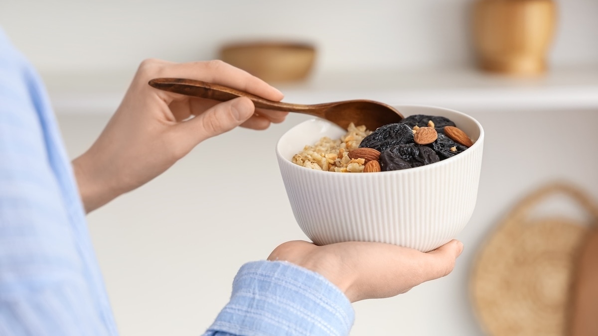 Эндокринолог раскритиковал овсянку на завтрак и посоветовал заменить ее другим продуктом 