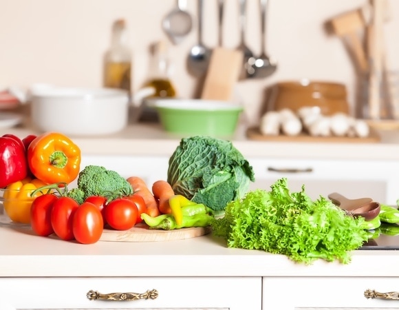 «Уколы красоты»: ученые научились продлевать свежесть овощей без холодильника