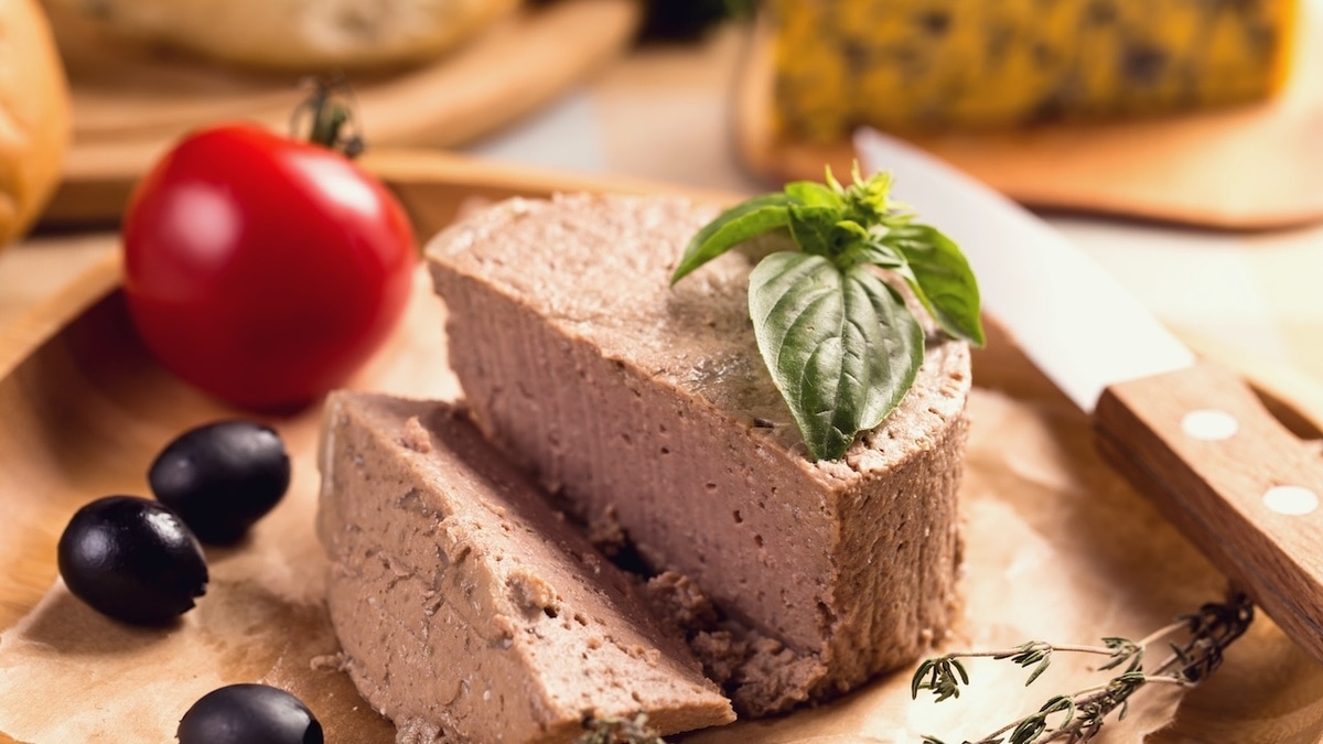 Как приготовить легендарный паштет из сериала "Кухня": покорил гостей ресторана — покорит и вас 