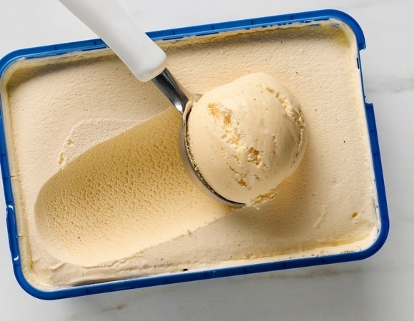 Диетолог удивил: мороженое не мешает худеть, но только при одном условии