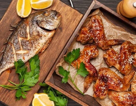 Что лучше — рыба или курица? Диетологи назвали самый выгодный источник белка