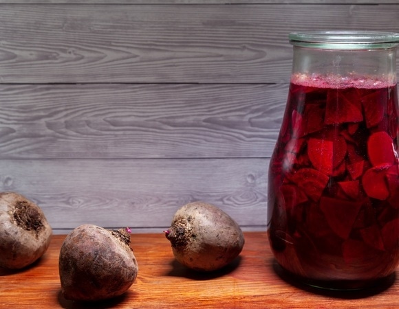 "Прекрасная альтернатива": как сделать домашний квас — запасайтесь свеклой