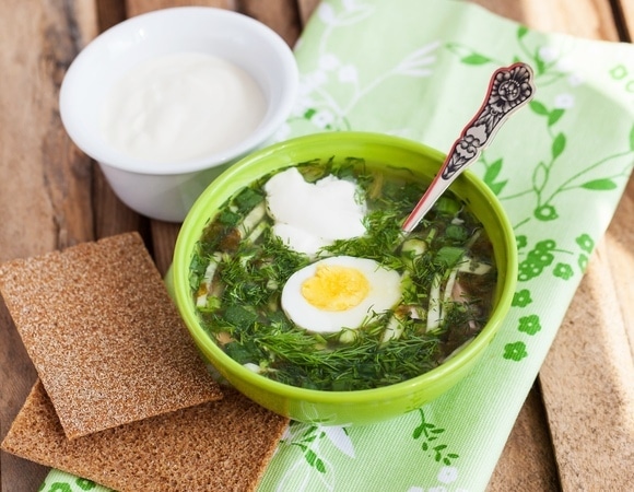 Холодник с квасом и шпинатом вместо окрошки — такой суп хочется готовить и готовить 