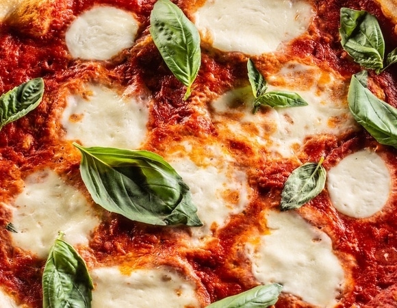 Лучшая — не в Италии: вот где искать самую вкусную пиццу в Европе Лучшая — не в Италии: вот где искать самую вкусную пиццу в Европе