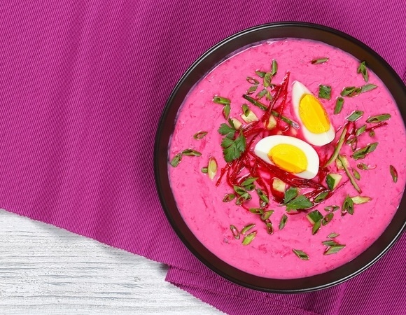 "Очень вкусно": летний суп из свеклы — что может быть проще и быстрее "Очень вкусно": летний суп из свеклы — что может быть проще и быстрее