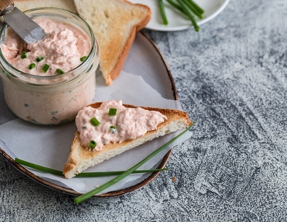 "Вкусно и полезно": готовим особую пасту из творога — быстрый и полезный завтрак "Вкусно и полезно": готовим особую пасту из творога — быстрый и полезный завтрак