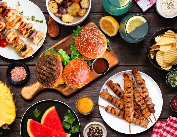 Какие продукты опасны летом: рисковать нельзя — исключить 