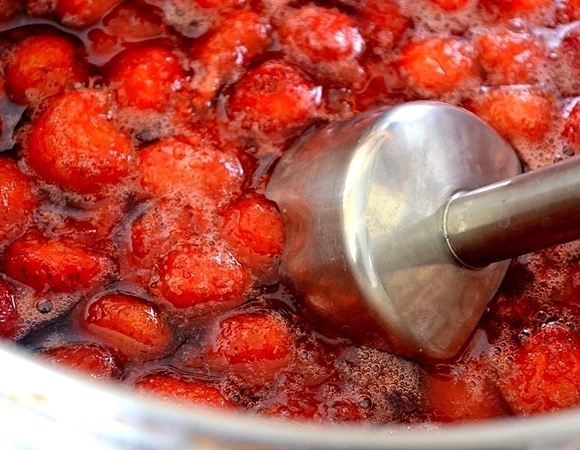 Ленивый клубничный джем — готовится сам, пока вы занимаетесь своими делами