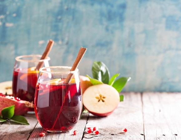"Идеальное сочетание": освежающий напиток — в жару спасут яблоки и гранат "Идеальное сочетание": освежающий напиток — в жару спасут яблоки и гранат