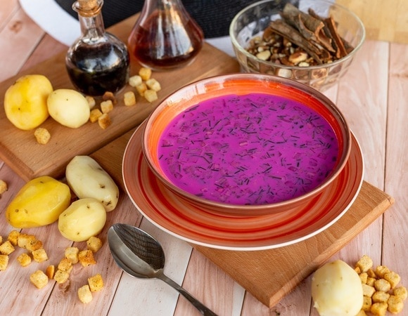 "Фаворит лета": готовим настоящий русский свекольник по всем правилам