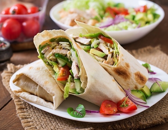 "Вкус более нежный": домашняя шаурма не хуже покупной — вот, как ее приготовить