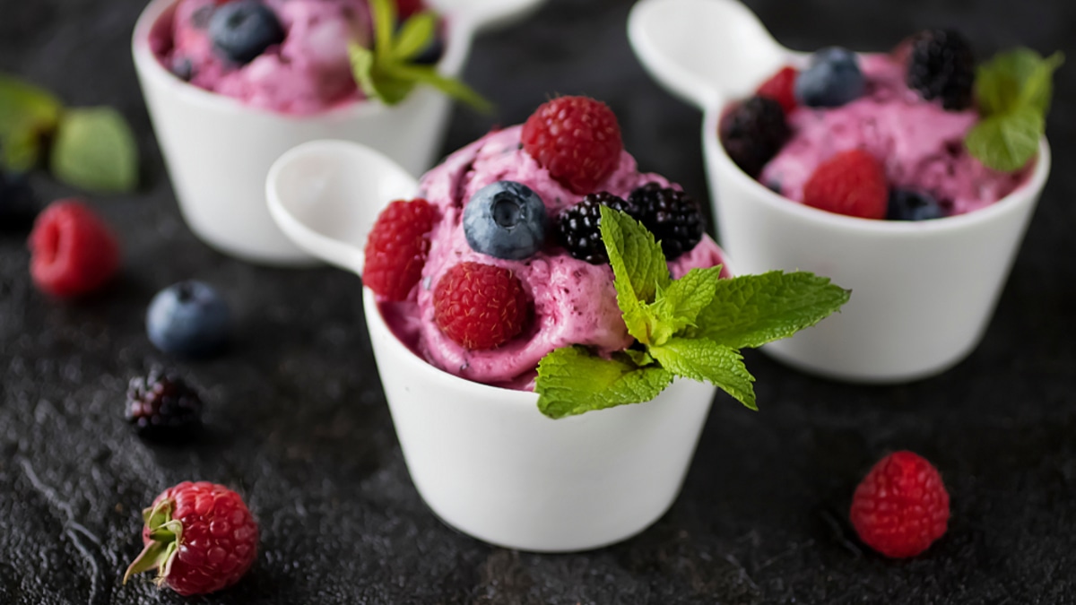 Летний ягодный сорбет: из черешни, клубники и других любимых ягод