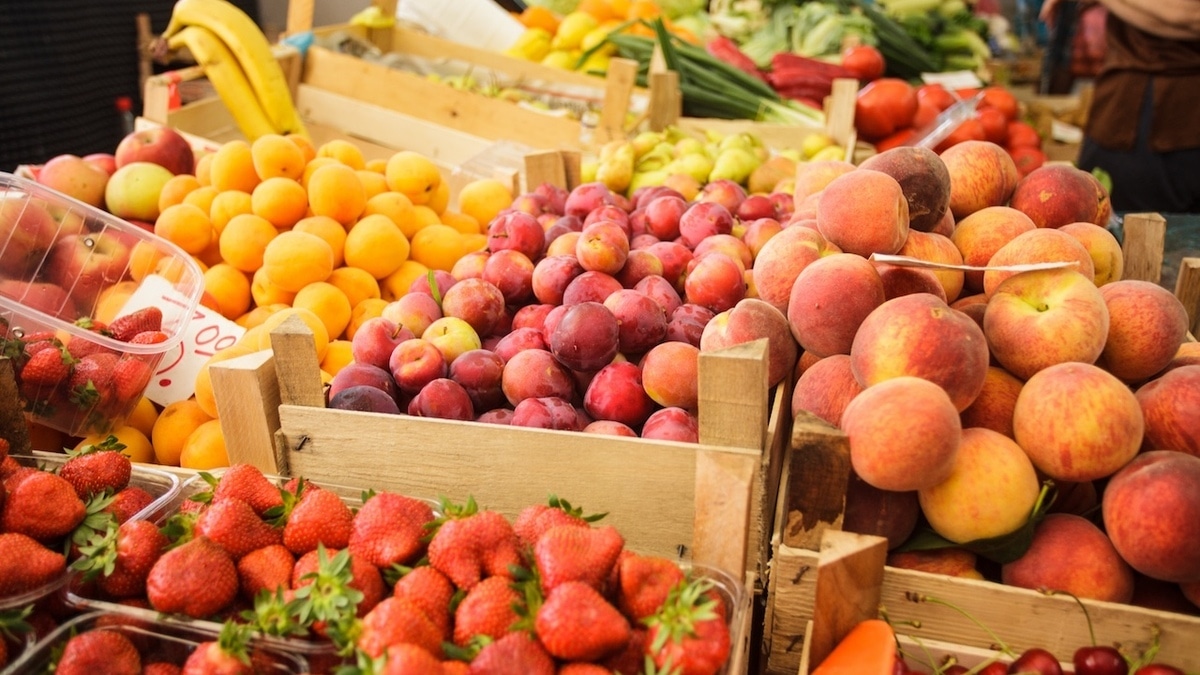 Врачи назвали 4 самых полезных продукта июня — запасаемся суперфудами на рынке Врачи назвали 4 самых полезных продукта июня — запасаемся суперфудами на рынке