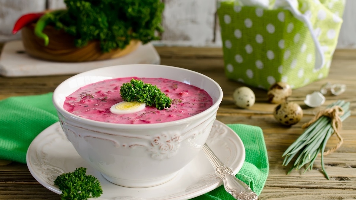 Доктор Мясников назвал самый полезный для сердца суп — не окрошка, но тоже холодный