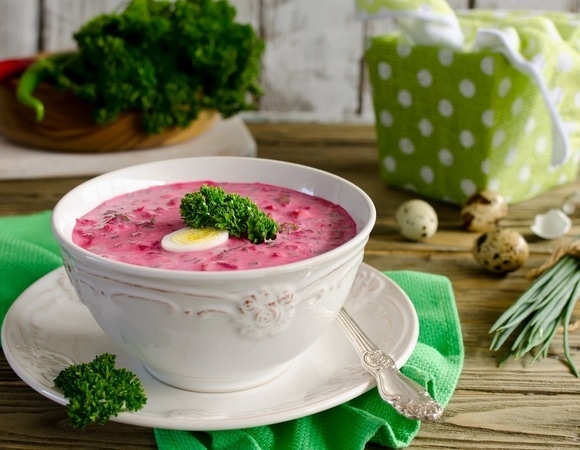 Доктор Мясников назвал самый полезный для сердца суп — не окрошка, но тоже холодный