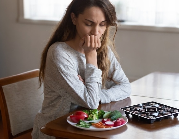 Перечислены главные ошибки худеющих — из-за них вес стоит, талия "прячется" Перечислены главные ошибки худеющих — из-за них вес стоит, талия "прячется"