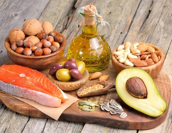 Без них не худеется: диетолог объяснила, почему нельзя убирать жиры из рациона Без них не худеется: диетолог объяснила, почему нельзя убирать жиры из рациона