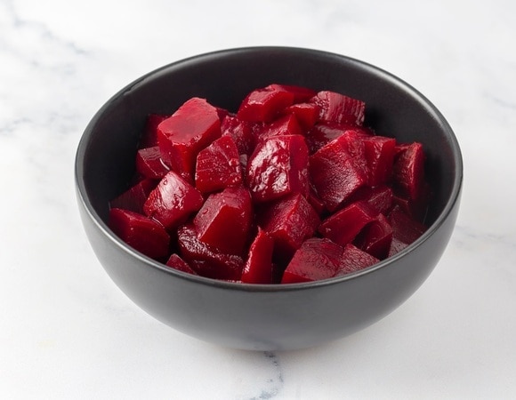 "Неожиданно вкусно": три варианта приготовления свеклы — варить не придется "Неожиданно вкусно": три варианта приготовления свеклы — варить не придется