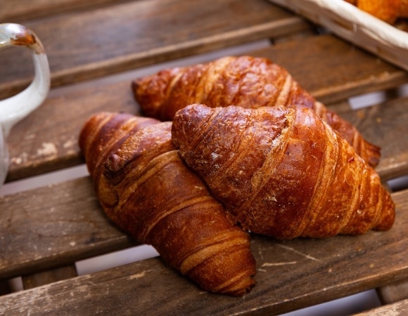 "Домашние оценили": круассаны будут таять во рту, если следовать этому рецепту 