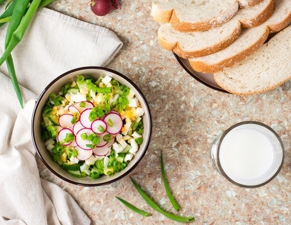 "Гости оценили": готовим настоящую королевскую окрошку — никакой колбасы "Гости оценили": готовим настоящую королевскую окрошку — никакой колбасы